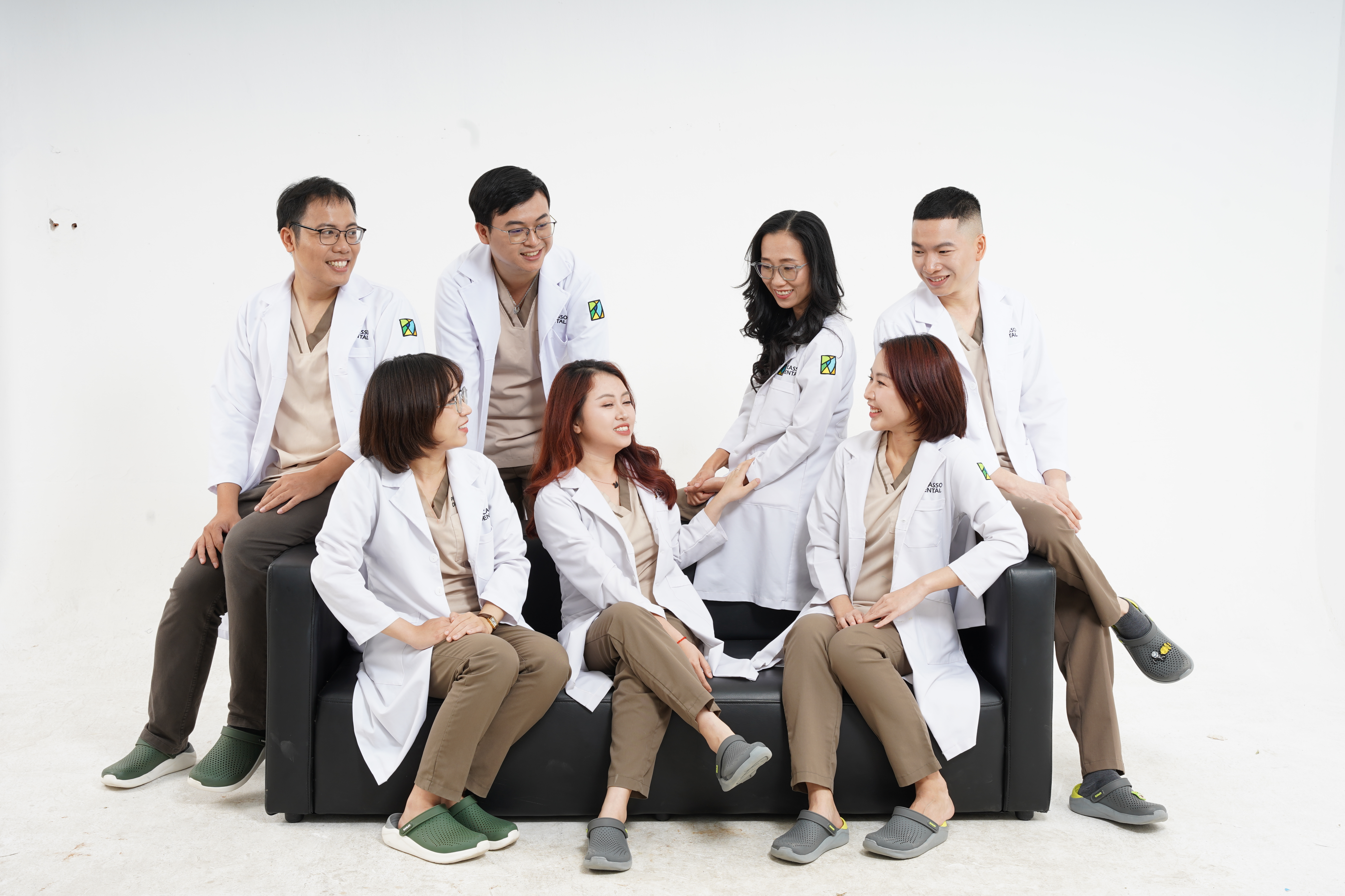 Chỉnh Nha Trong Suốt: Cuộc Cách Mạng Trong Nắn Chỉnh Răng